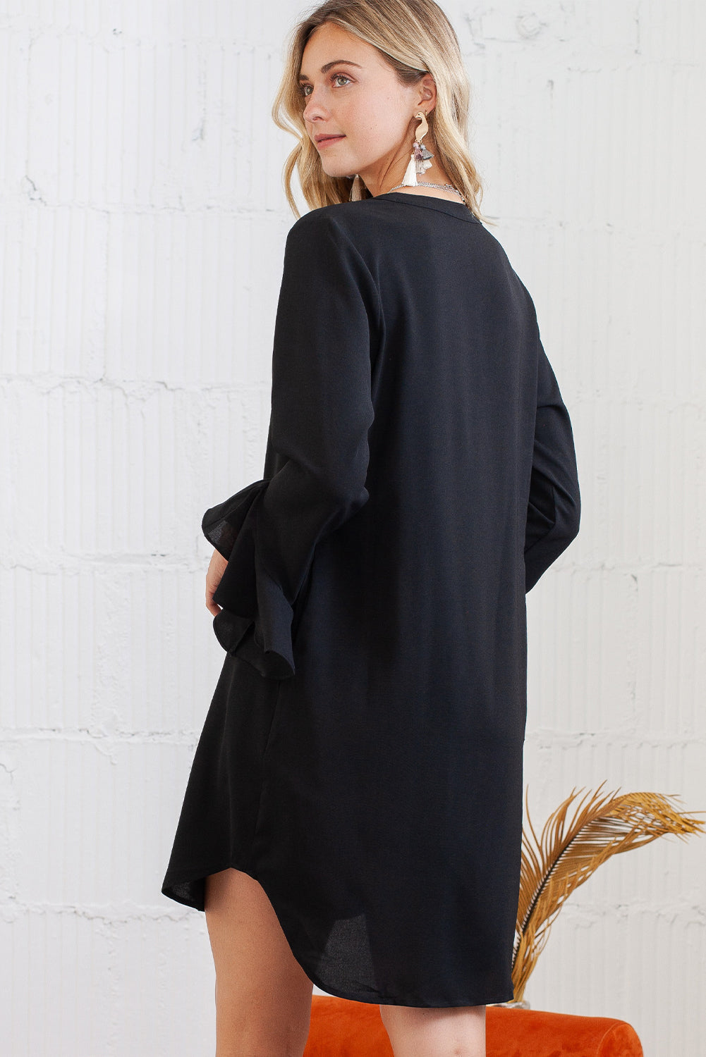 Black Pleated Solid Color Ruffle Sleeve Mini Dress